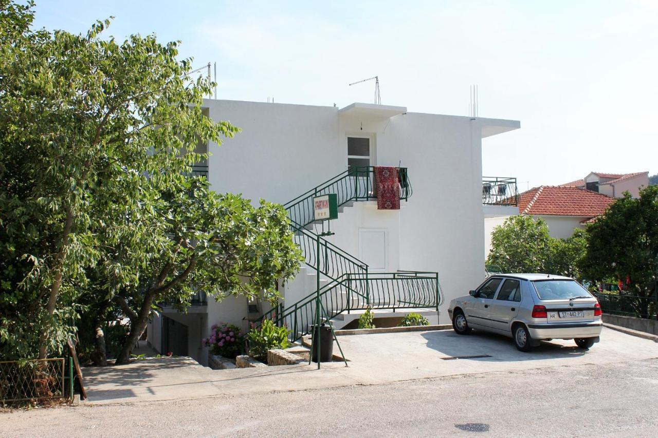 Apartments By The Sea Drvenik Donja Vala, Makarska - 6701 Экстерьер фото