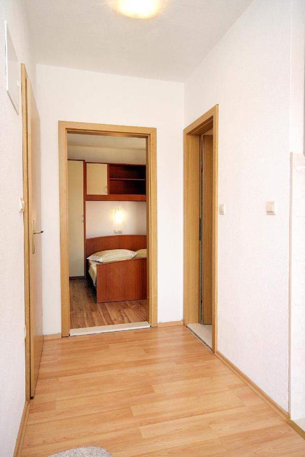 Apartments By The Sea Drvenik Donja Vala, Makarska - 6701 Экстерьер фото