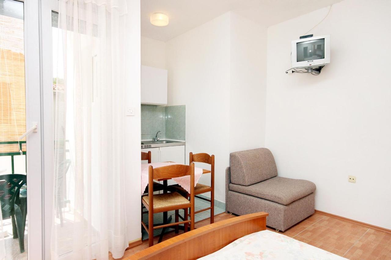 Apartments By The Sea Drvenik Donja Vala, Makarska - 6701 Экстерьер фото