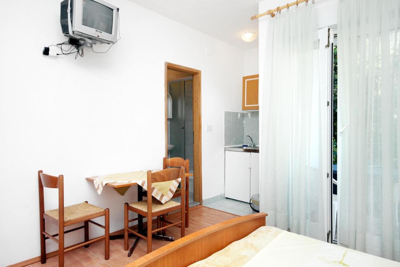 Apartments By The Sea Drvenik Donja Vala, Makarska - 6701 Экстерьер фото
