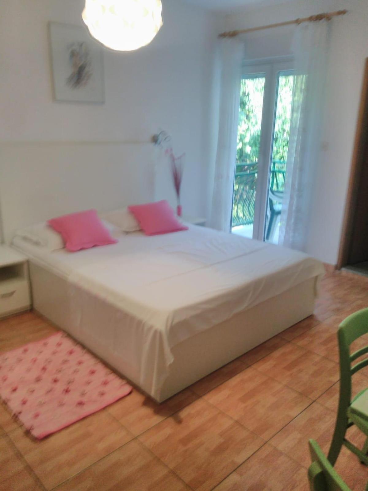 Apartments By The Sea Drvenik Donja Vala, Makarska - 6701 Экстерьер фото